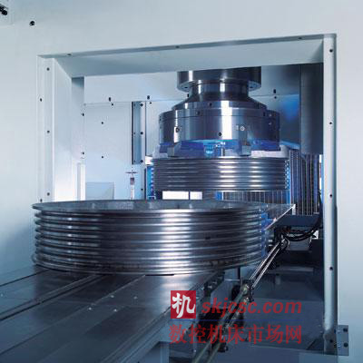 VLC 1200型倒立式转塔车床能够拣取和加工1500kg的工件，工件直径可以大至1.2m