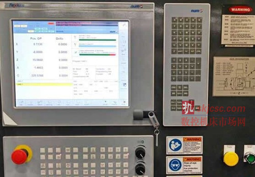 400H 系列 II 滾齒機(jī)的所有七個(gè)軸