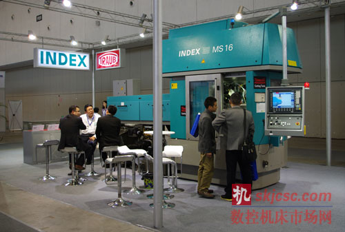 因代克斯此次重點(diǎn)展出因代克斯MultiLine系列MS16C數(shù)控多軸自動(dòng)車床。
