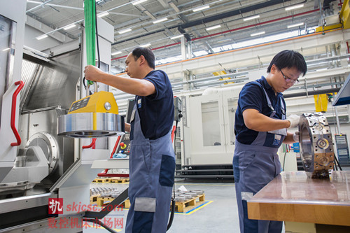 哈默C30U 加工中心：用于為VL 和VT 系列機床加工刀塔盤。此項工藝對于BMT 和VDI 式工具接口的要求十分嚴格，但卻可以很好地通過哈默C30U 實現