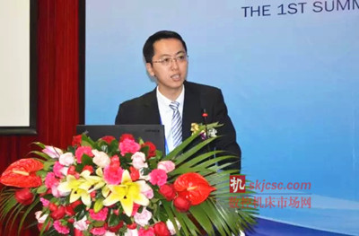 梅青會聯合創始人之一杜政志演講中 梅青會聯合創始人之一杜政志演講中